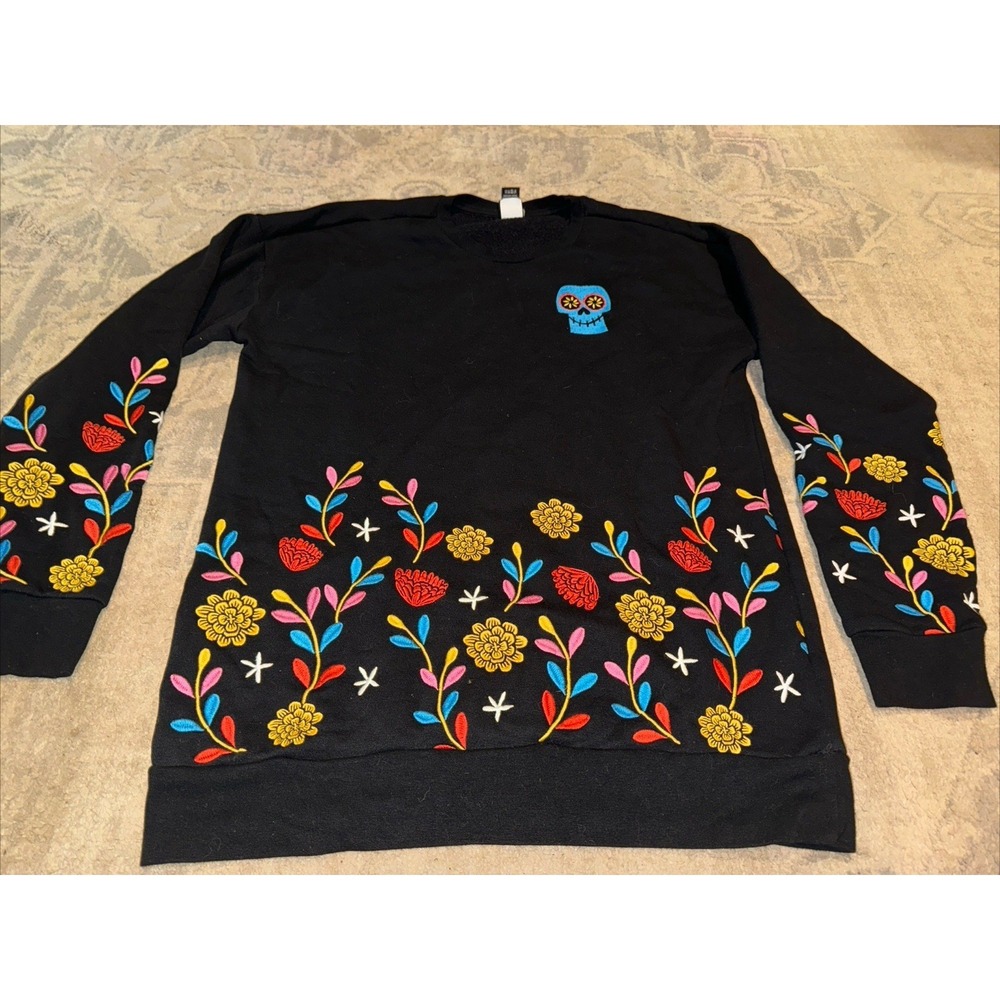 Disney Pixar Coco Marigold Floral Crewneck Womens Size Small Long Sleeve Shirt